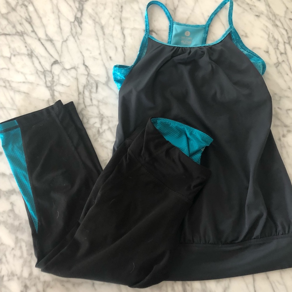 Old Navy workout tank and leggings set